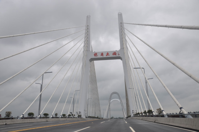 汉中市龙岗大桥